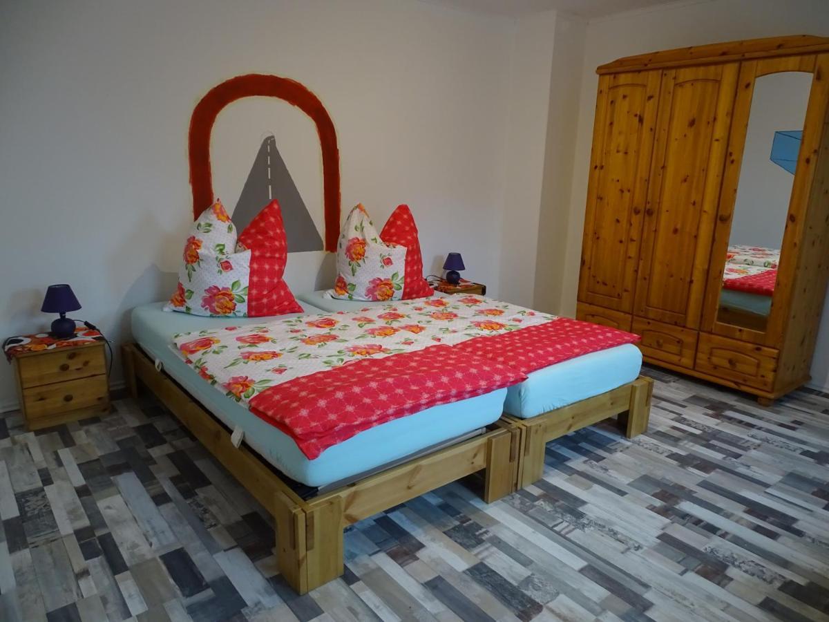Monteurwohnung In Warstein Bagian luar foto